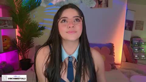 Snapshot of cammiefoalss chatting on 10.09.25 Lets reach 200 thumbs up online show from 10.09.25