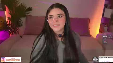 Snapshot of cammiefoalss chatting on 10.15.25 Lets reach 200 thumbs up online show from 10.15.25