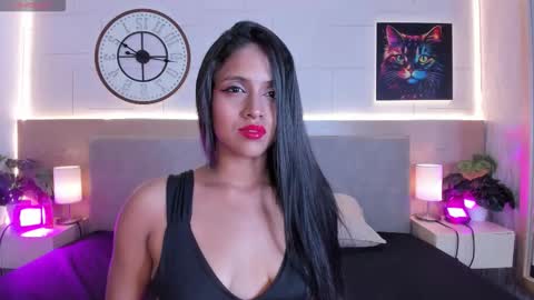 Snapshot of cammila_rosee chatting on 11.10.25 Camila online show from 11.10.25