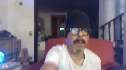 Snapshot of camomilla72 chatting on 09.15.25 Cristian online show from 09.15.25
