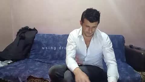 Snapshot of camshow22cm chatting on 12.19.25 FREMAN online show from 12.19.25