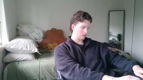 Snapshot of canadianstud18 chatting on 01.13.25 Devon online show from 01.13.25