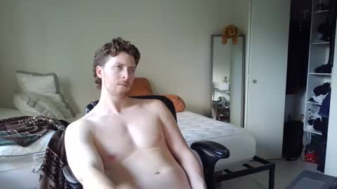 Snapshot of canadianstud18 chatting on 01.17.25 Devon online show from 01.17.25