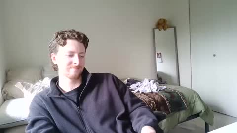 Snapshot of canadianstud18 chatting on 02.07.25 Devon online show from 02.07.25