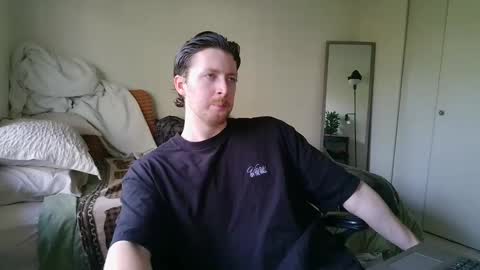 Snapshot of canadianstud18 chatting on 02.28.25 Devon online show from 02.28.25