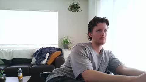 Snapshot of canadianstud18 chatting on 03.03.25 Devon online show from 03.03.25