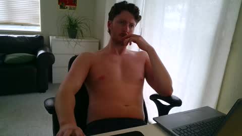 Snapshot of canadianstud18 chatting on 03.10.25 Devon online show from 03.10.25