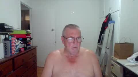 Snapshot of canberian chatting on 02.28.25 Canberian online show from 02.28.25