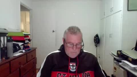 Snapshot of canberian chatting on 09.10.25 Canberian online show from 09.10.25