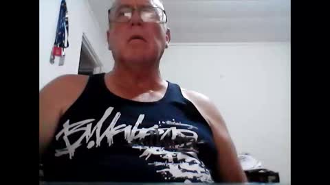 Snapshot of canberian chatting on 03.25.26 Canberian online show from 03.25.26