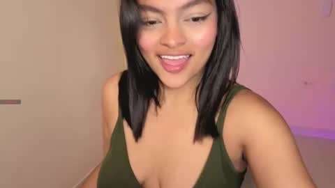 Snapshot of candela___ chatting on 07.17.26 Cancela online show from 07.17.26