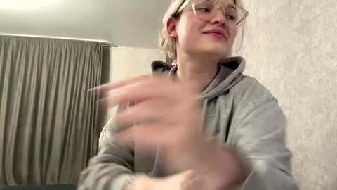 candelariahile online show from 02.12.26