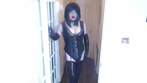 candi smokes online show from 01.11.26