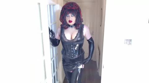 Snapshot of candi_smokes chatting on 04.26.26 candi smokes online show from 04.26.26