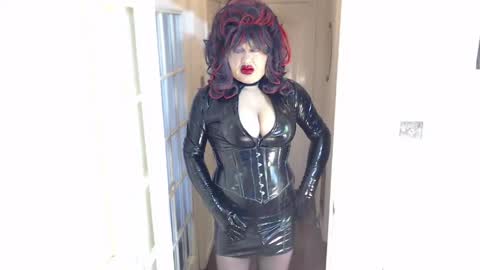 Snapshot of candi_smokes chatting on 04.30.26 candi smokes online show from 04.30.26
