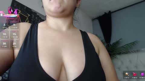 Snapshot of candiapole chatting on 09.09.25 Candy  online show from 09.09.25