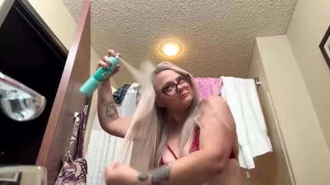 Snapshot of candicewlahna chatting on 09.23.25 candicewlahna online show from 09.23.25