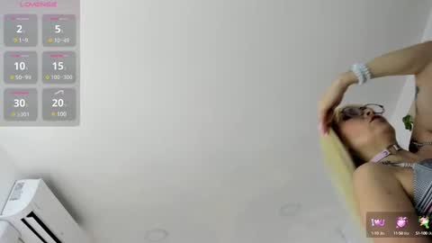 Snapshot of candiegilson__ chatting on 03.05.25 Candie  online show from 03.05.25