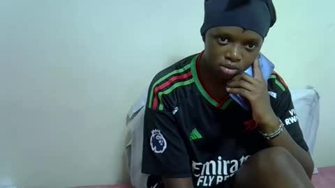 Snapshot of candiemaya chatting on 11.03.25 candiemaya online show from 11.03.25