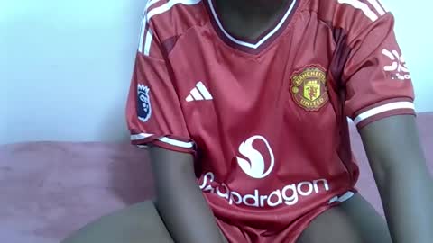 Snapshot of candiemaya chatting on 11.14.25 candiemaya online show from 11.14.25