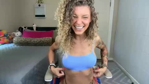 Snapshot of candimay101 chatting on 05.19.26 Candi may online show from 05.19.26