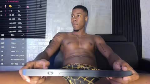 candresruiz online show from 10.04.25