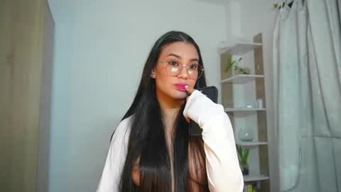 Nickol online show from 06.19.26