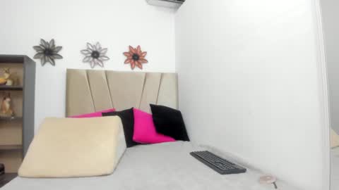 liss sophia online show from 09.27.25