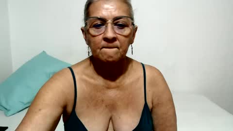 Snapshot of candy_mature_ chatting on 06.30.26 candy online show from 06.30.26