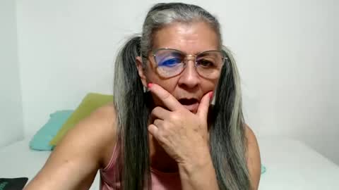 Snapshot of candy_mature_ chatting on 07.06.26 candy online show from 07.06.26