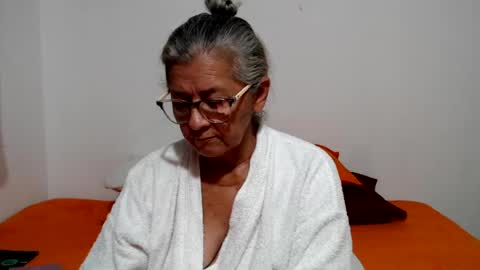 Snapshot of candy_mature_ chatting on 07.17.26 candy online show from 07.17.26