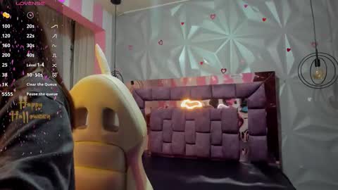 Ania online show from 10.24.25