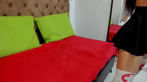 Snapshot of candy_sweety1 chatting on 10.25.25 candy sweety1 online show from 10.25.25