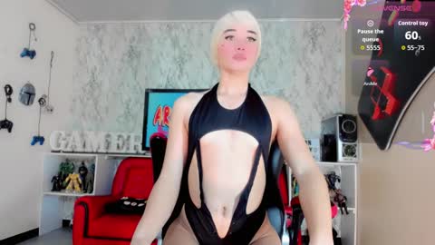candy_walker__ online show from 11.04.25