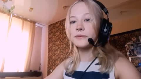 Mia online show from 04.09.26