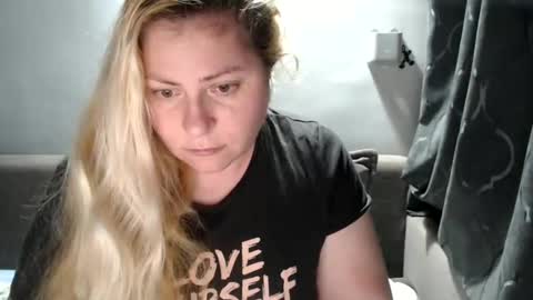 Laura online show from 02.19.25