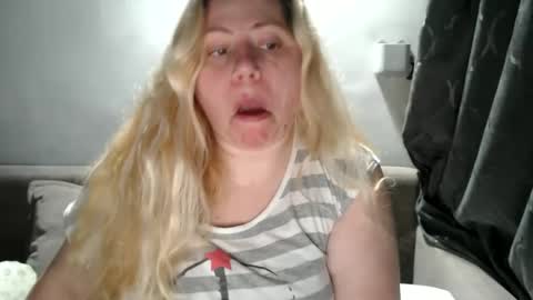 Laura online show from 03.03.25