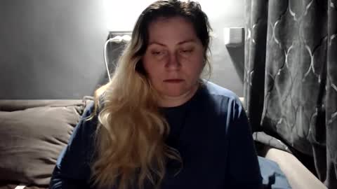 Laura online show from 02.11.26