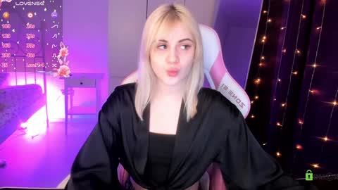 Snapshot of candyhannah chatting on 01.07.25 You can call me HH online show from 01.07.25