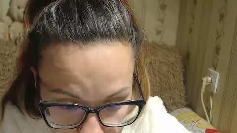 Snapshot of candylady136 chatting on 12.27.24 say meow and send tip online show from 12.27.24