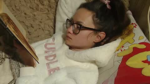 Snapshot of candylady136 chatting on 01.16.25 say meow and send tip online show from 01.16.25