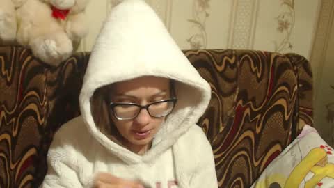 Snapshot of candylady136 chatting on 02.25.25 say meow and send tip online show from 02.25.25