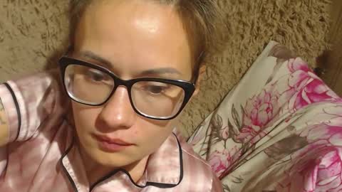 Snapshot of candylady136 chatting on 09.11.25 say meow and send tip online show from 09.11.25