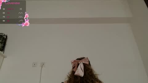 Snapshot of candyliciousss chatting on 10.26.25 candyliciousss online show from 10.26.25