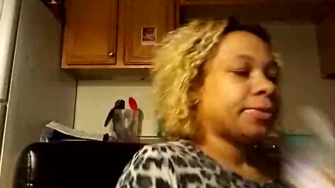 Snapshot of candyredxo2024 chatting on 09.15.25 candyredxo2024 online show from 09.15.25