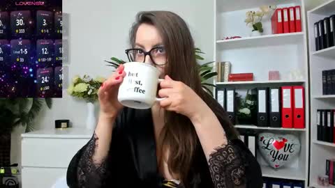 Snapshot of candywesst chatting on 02.22.25 Candy My pleasure its in your hands online show from 02.22.25