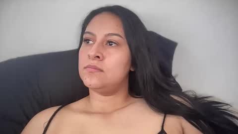 Snapshot of candyy888 chatting on 11.11.25 diosa latina online show from 11.11.25