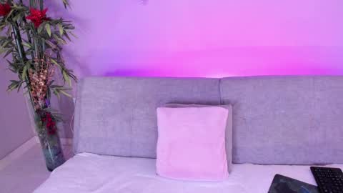 Isabella online show from 12.05.24