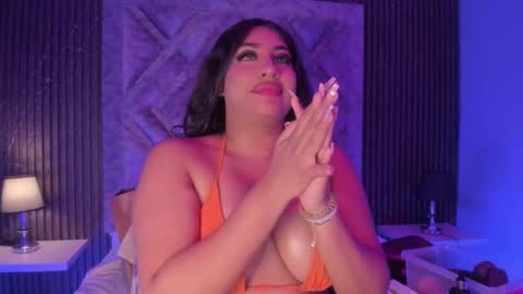 GABRIELA LOPEZ online show from 02.12.25