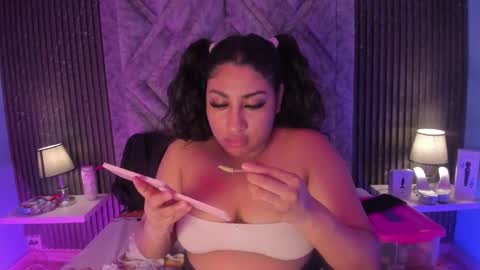 GABRIELA LOPEZ online show from 12.05.25